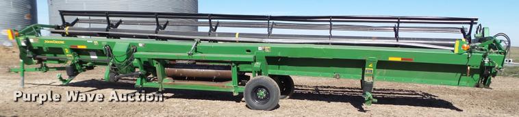 image for item BZ9246 2008 John Deere 936D draper head