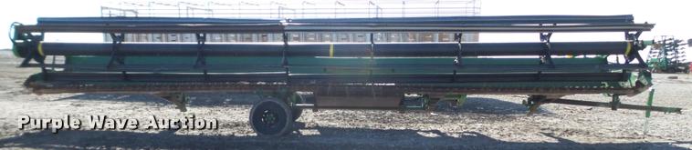 image for item BZ9246 2008 John Deere 936D draper head