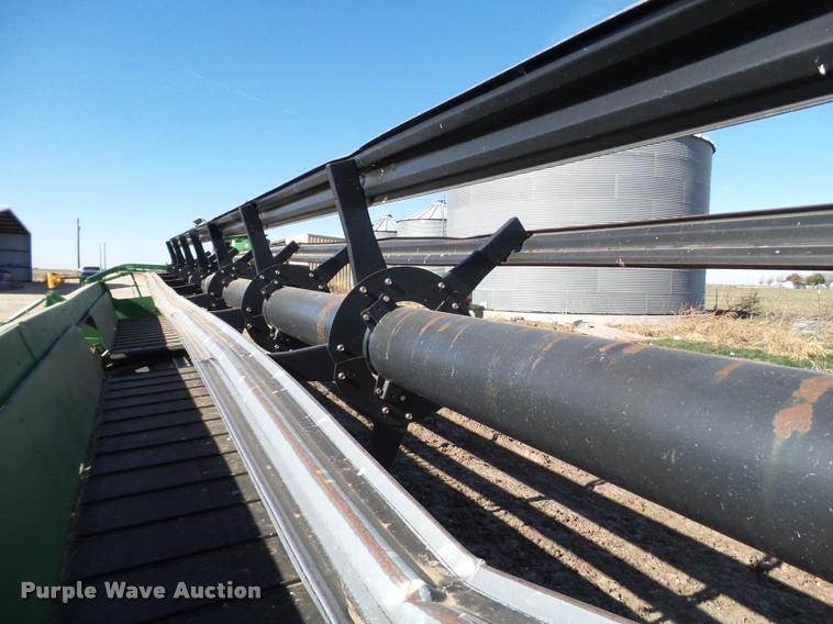 image for item BZ9246 2008 John Deere 936D draper head