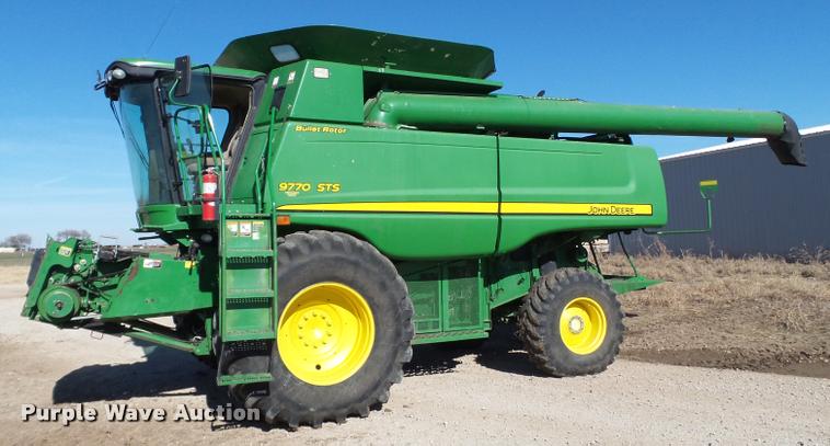 image for item BZ9247 2008 John Deere 9770 STS combine