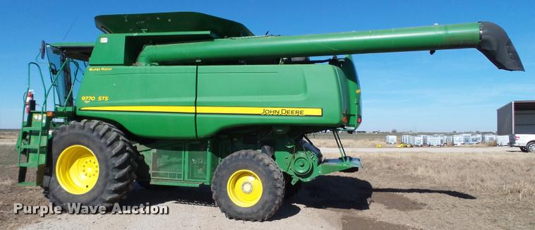 image for item BZ9247 2008 John Deere 9770 STS combine