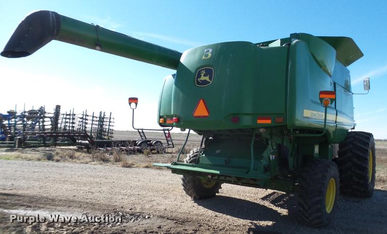 image for item BZ9247 2008 John Deere 9770 STS combine