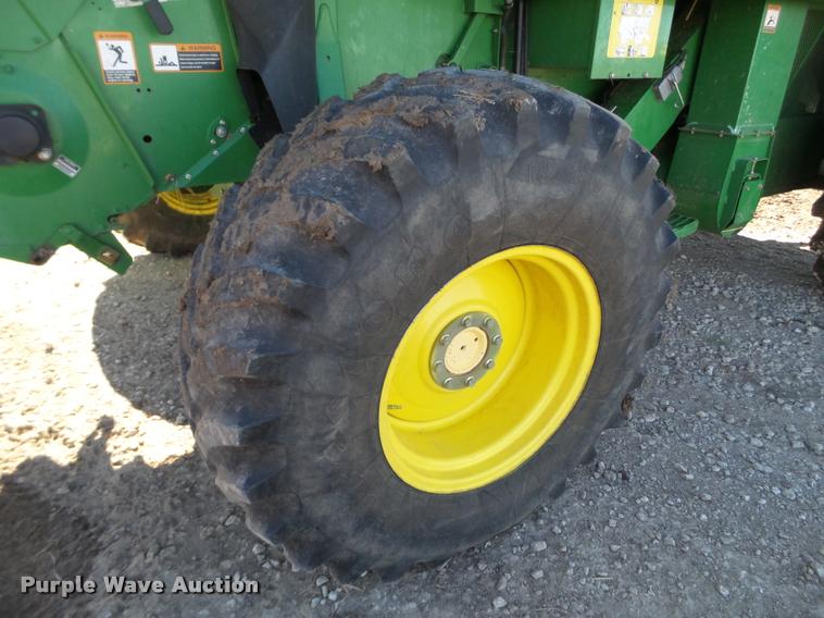 image for item BZ9247 2008 John Deere 9770 STS combine
