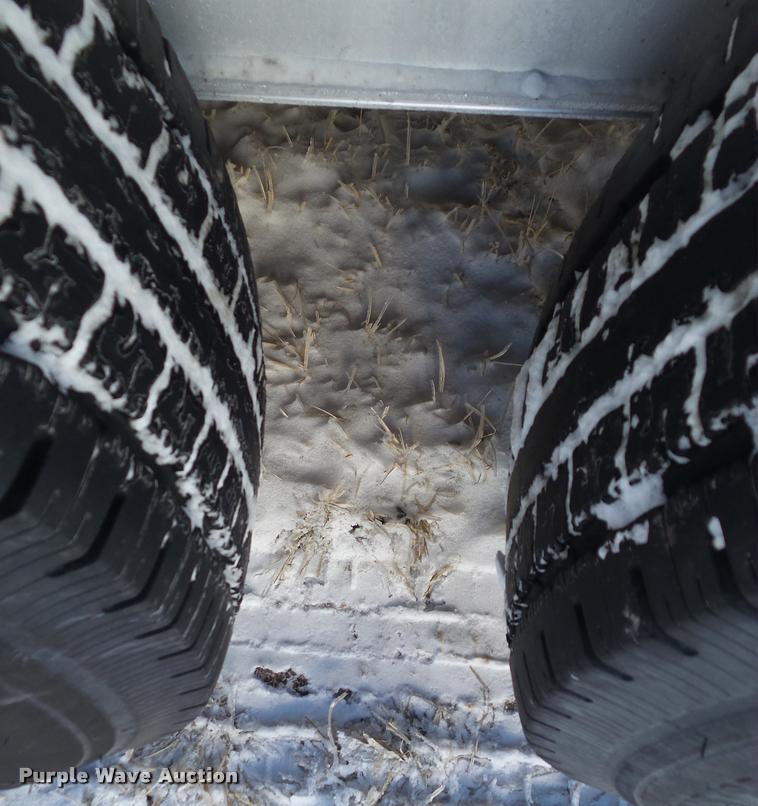 image for item BZ9975 2013 Exiss Sooner SR-624 livestock trailer