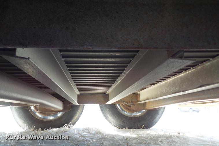 image for item BZ9975 2013 Exiss Sooner SR-624 livestock trailer