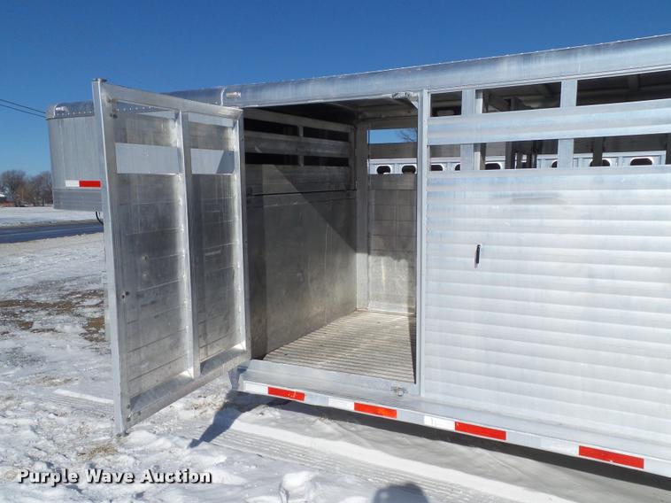 image for item BZ9975 2013 Exiss Sooner SR-624 livestock trailer