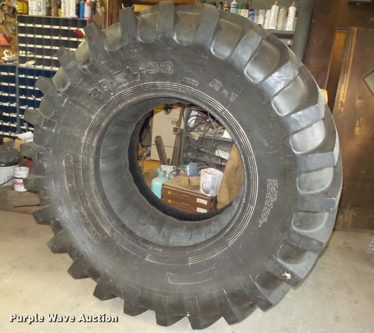 image for item CA9355 (2) Marcher 30.5L-32 tires