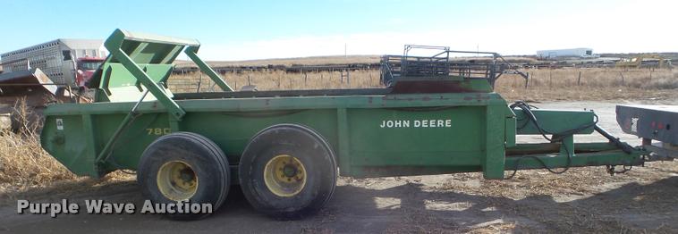 image for item DA5219 John Deere 780 manure spreader