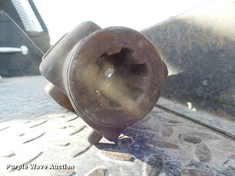 image for item DA5219 John Deere 780 manure spreader