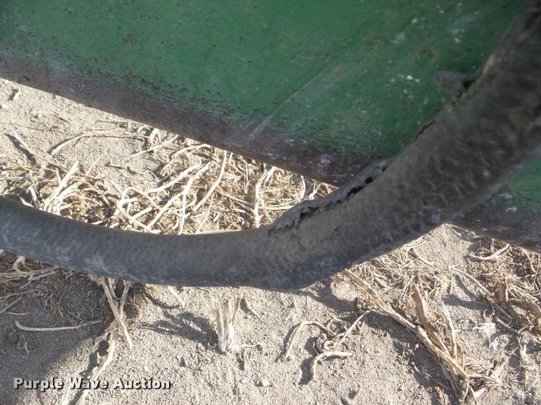 image for item DA5219 John Deere 780 manure spreader