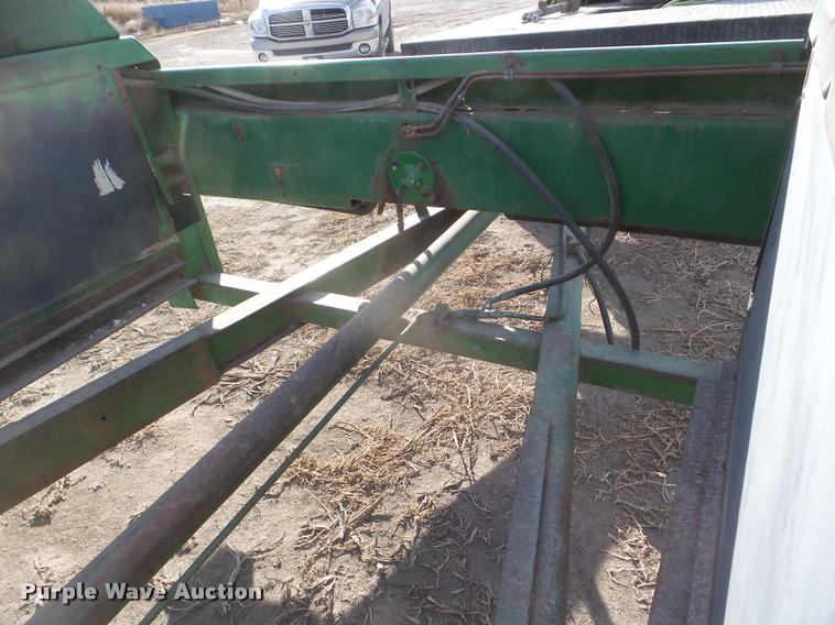 image for item DA5219 John Deere 780 manure spreader