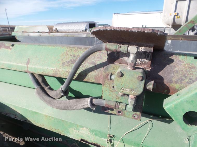 image for item DA5219 John Deere 780 manure spreader