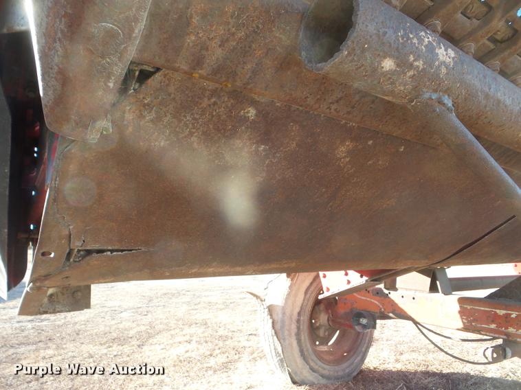 image for item DA5221 1987 Case IH 1010 rigid head