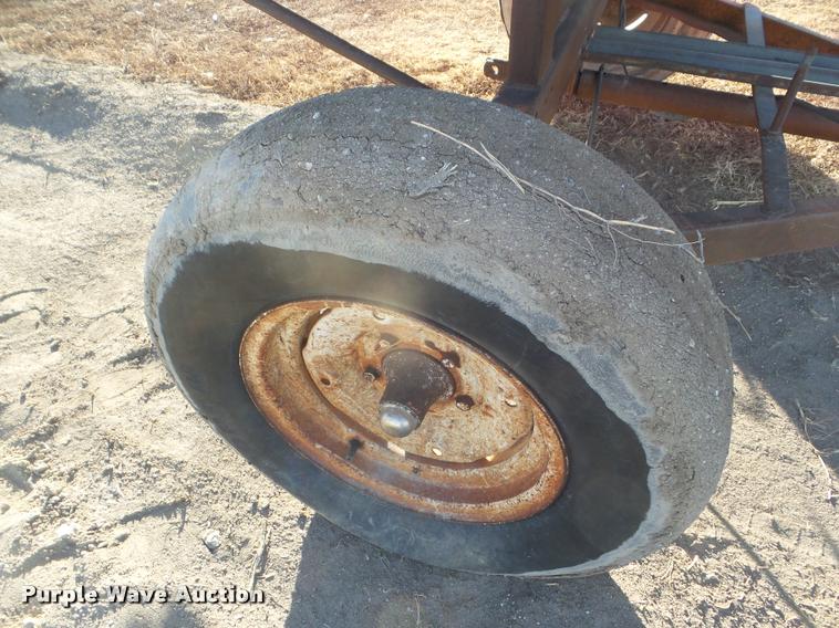 image for item DA5221 1987 Case IH 1010 rigid head