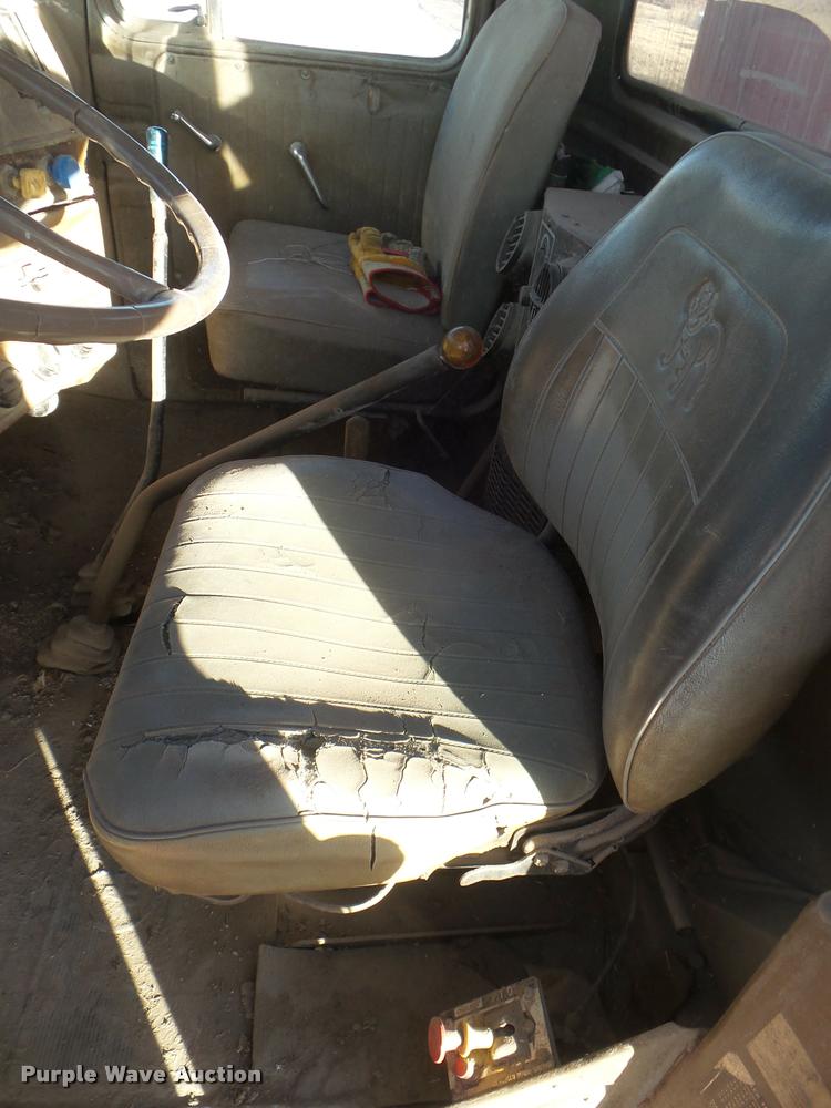 image for item DA5222 1978 Mack manure spreader truck