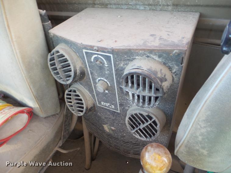 image for item DA5222 1978 Mack manure spreader truck