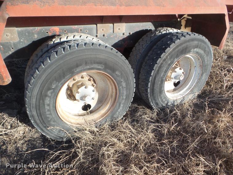 image for item DA5222 1978 Mack manure spreader truck