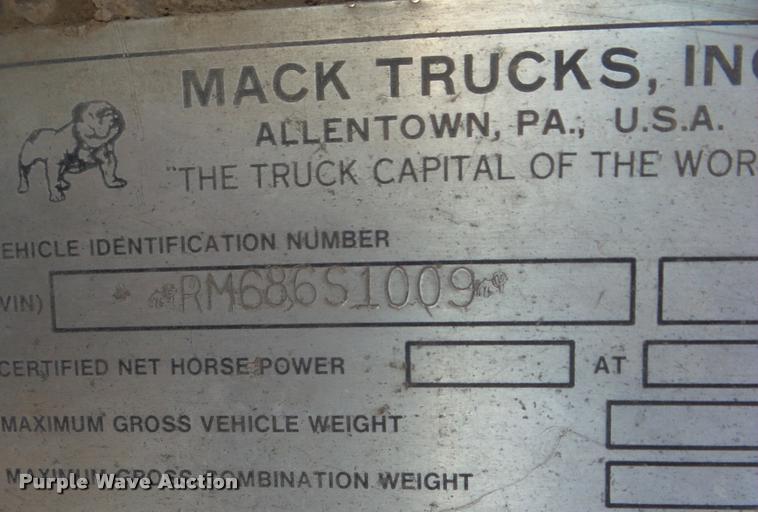 image for item DA5222 1978 Mack manure spreader truck