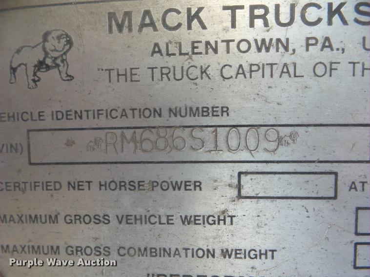 image for item DA5222 1978 Mack manure spreader truck