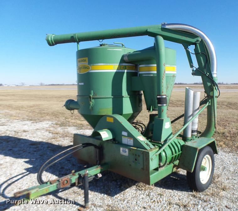 image for item DA9295 Walinga 614 grain vacuum