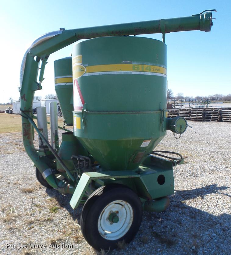 image for item DA9295 Walinga 614 grain vacuum