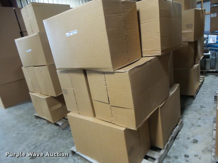 image for item DA9306 (10) 15" vents with screens