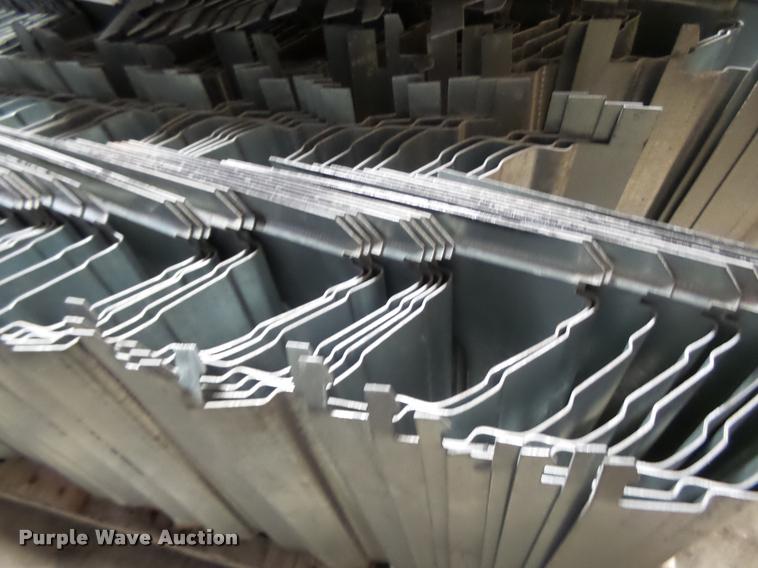 image for item DA9307 18 gauge floor supports