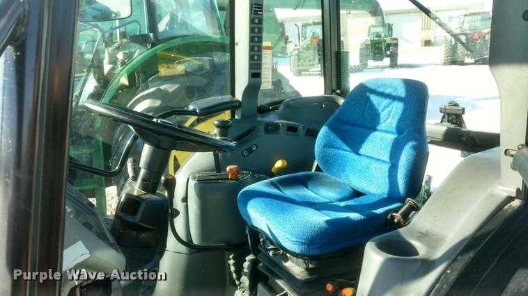 image for item DB0829 2005 New Holland TN70DA MFWD tractor