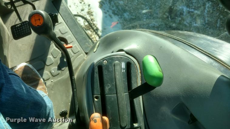 image for item DB0829 2005 New Holland TN70DA MFWD tractor