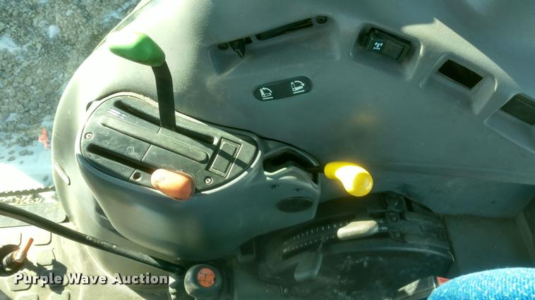 image for item DB0829 2005 New Holland TN70DA MFWD tractor