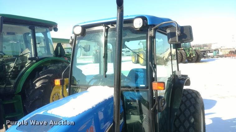 image for item DB0829 2005 New Holland TN70DA MFWD tractor