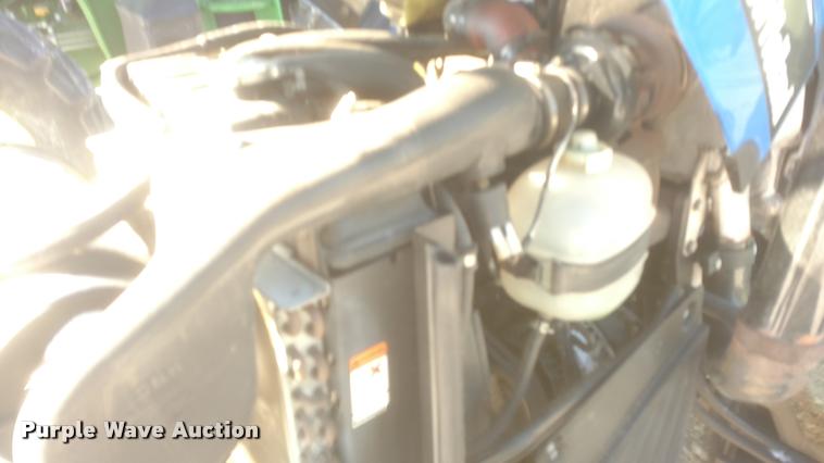 image for item DB0829 2005 New Holland TN70DA MFWD tractor