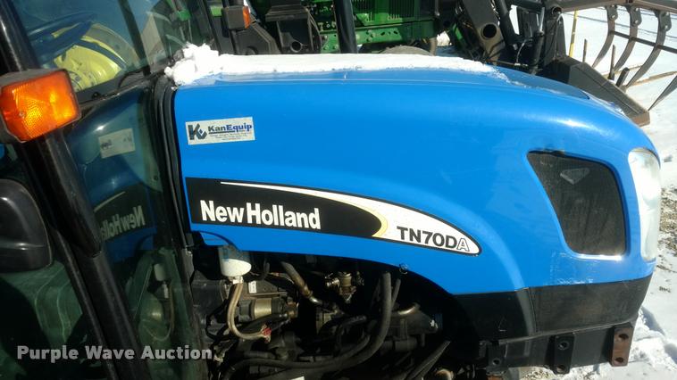 image for item DB0829 2005 New Holland TN70DA MFWD tractor