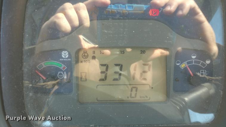 image for item DB0829 2005 New Holland TN70DA MFWD tractor