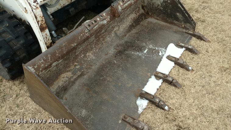 image for item DB0843 2007 Bobcat T190 skid steer