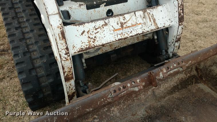 image for item DB0843 2007 Bobcat T190 skid steer