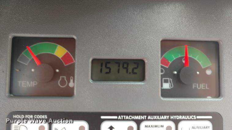 image for item DB0843 2007 Bobcat T190 skid steer