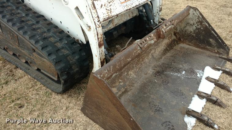 image for item DB0843 2007 Bobcat T190 skid steer