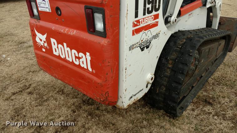 image for item DB0843 2007 Bobcat T190 skid steer
