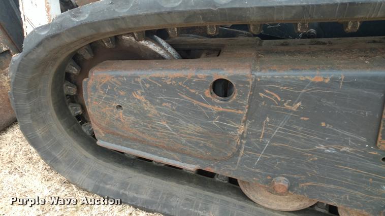 image for item DB0843 2007 Bobcat T190 skid steer