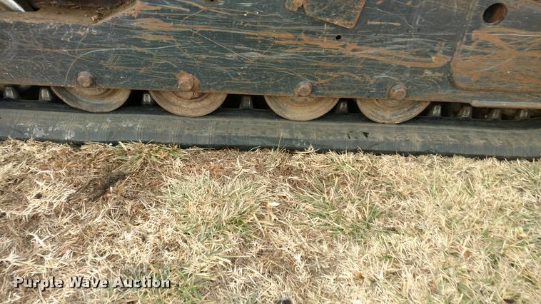 image for item DB0843 2007 Bobcat T190 skid steer