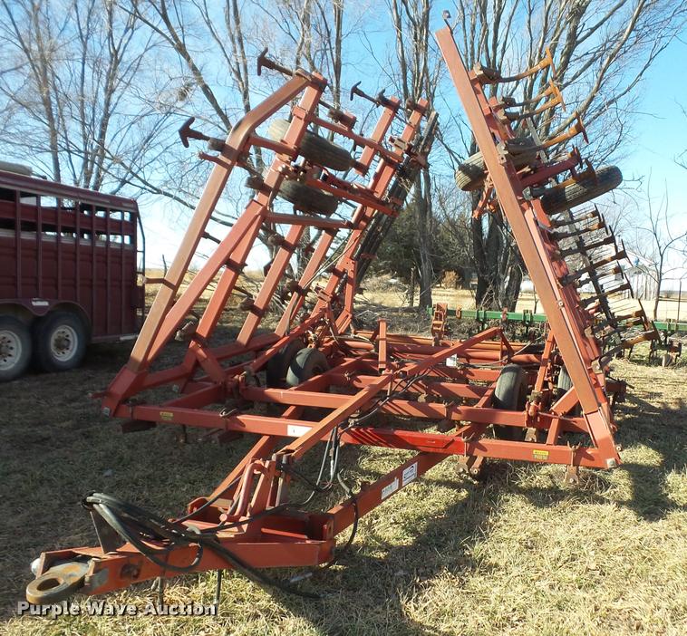 image for item DB2847 Case IH 4800 field cultivator