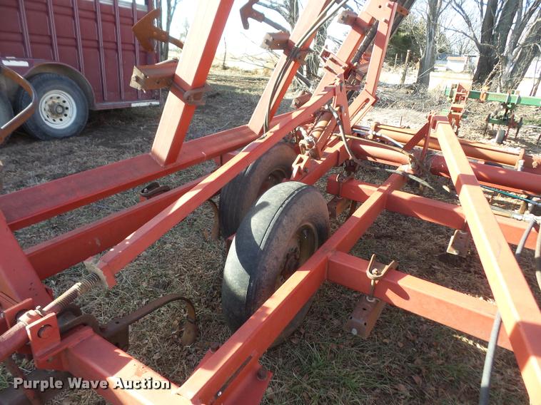 image for item DB2847 Case IH 4800 field cultivator