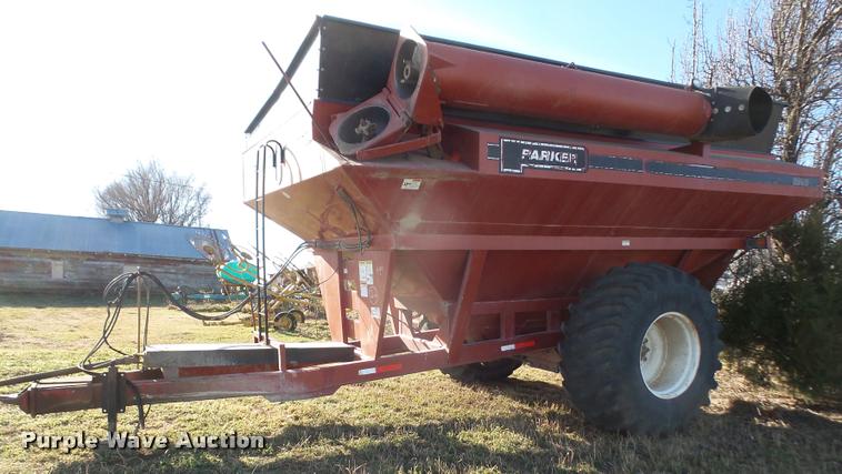 image for item DB2851 Parker 1010 grain cart