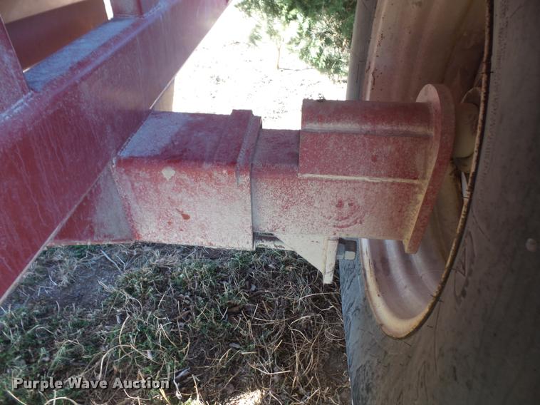 image for item DB2851 Parker 1010 grain cart