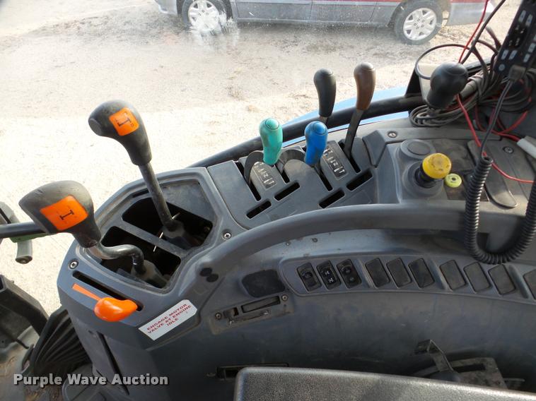 image for item DB5426 2004 New Holland TS115A MFWD tractor