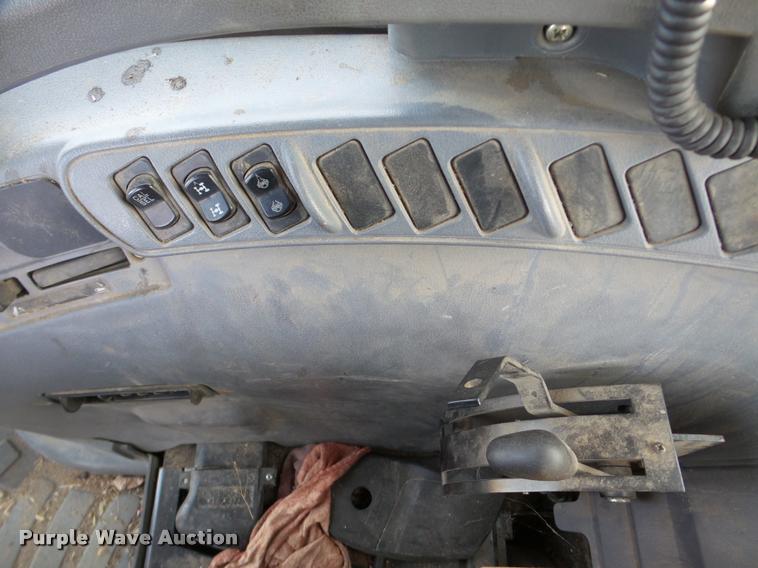 image for item DB5426 2004 New Holland TS115A MFWD tractor