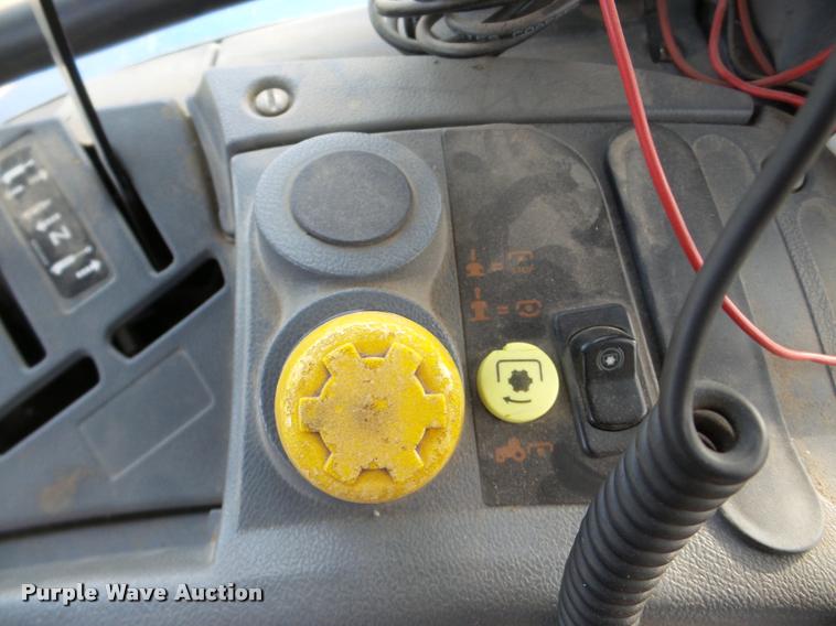 image for item DB5426 2004 New Holland TS115A MFWD tractor