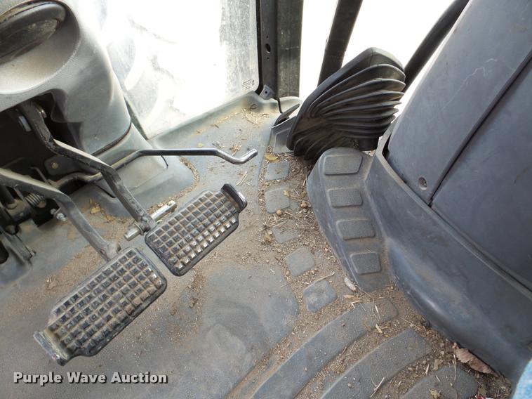 image for item DB5426 2004 New Holland TS115A MFWD tractor
