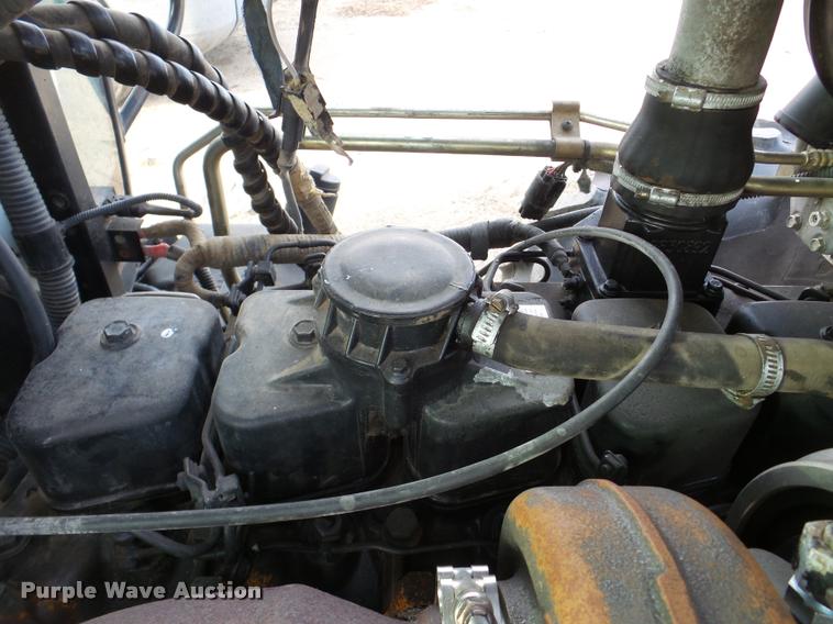 image for item DB5426 2004 New Holland TS115A MFWD tractor